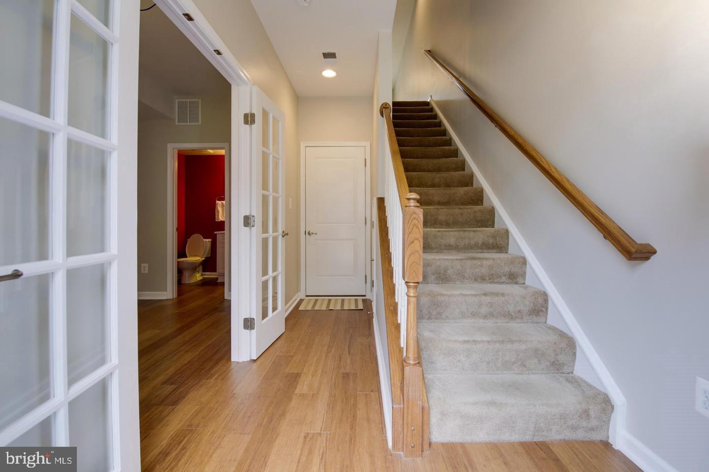 GREEKTOWN - Residential Lease