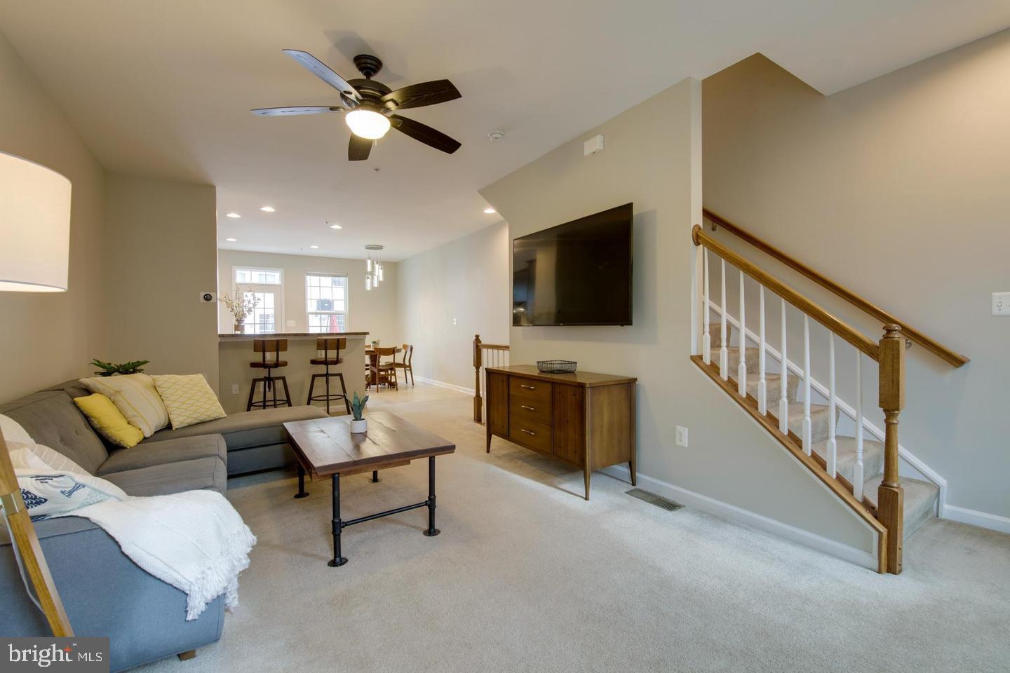 GREEKTOWN - Residential Lease