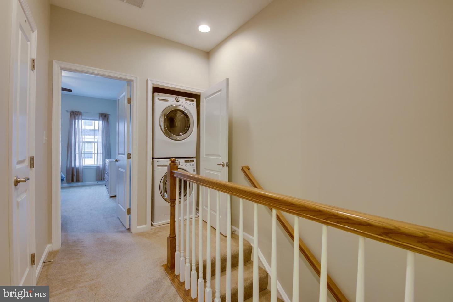 GREEKTOWN - Residential Lease