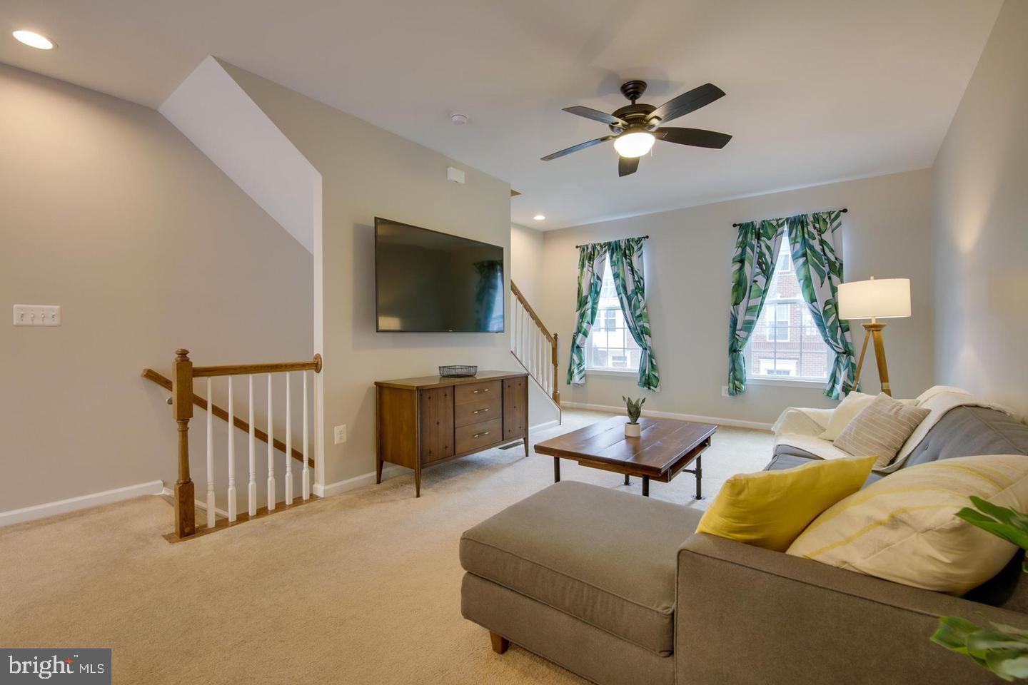 GREEKTOWN - Residential Lease