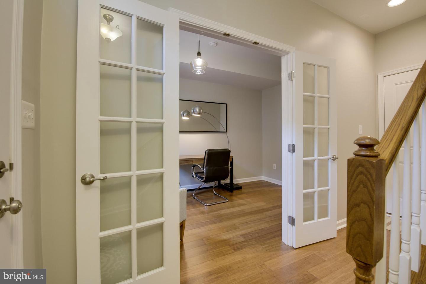 GREEKTOWN - Residential Lease