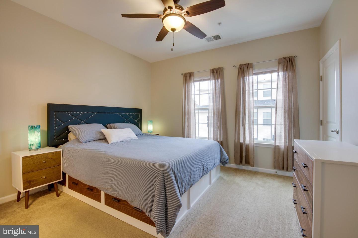 GREEKTOWN - Residential Lease