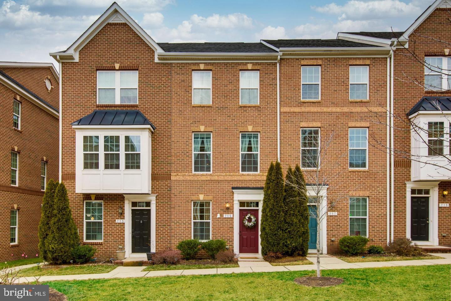 GREEKTOWN - Residential Lease