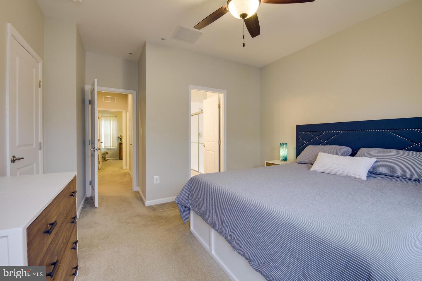 GREEKTOWN - Residential Lease