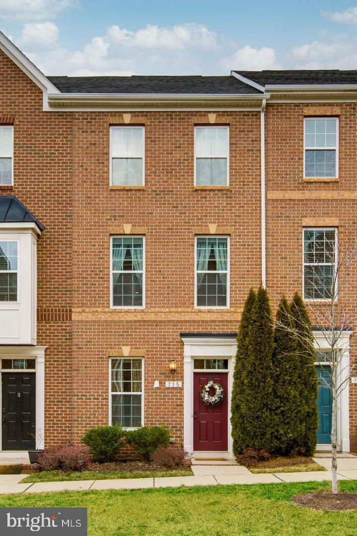 GREEKTOWN - Residential Lease