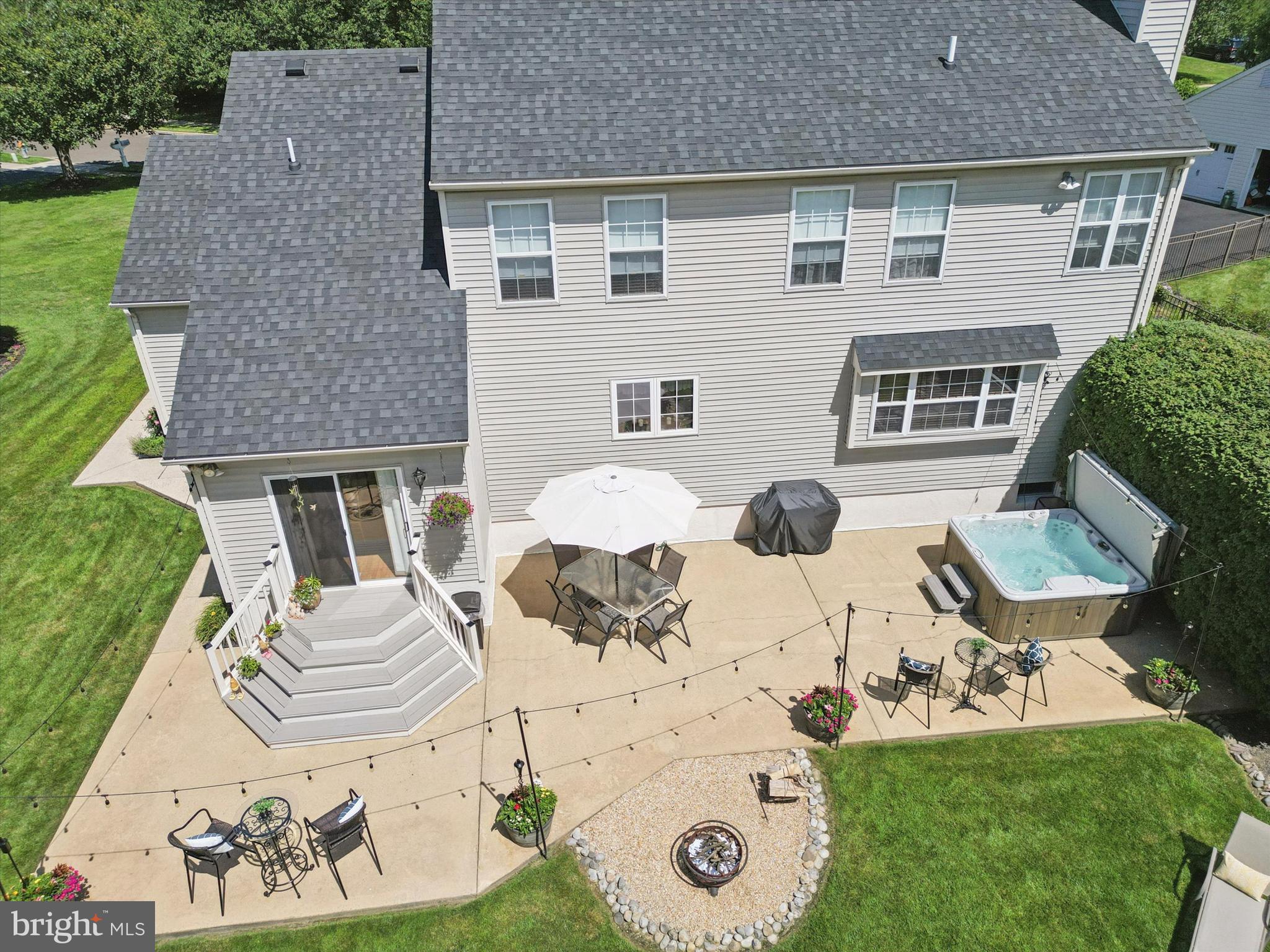 3427 PIN OAK LANE