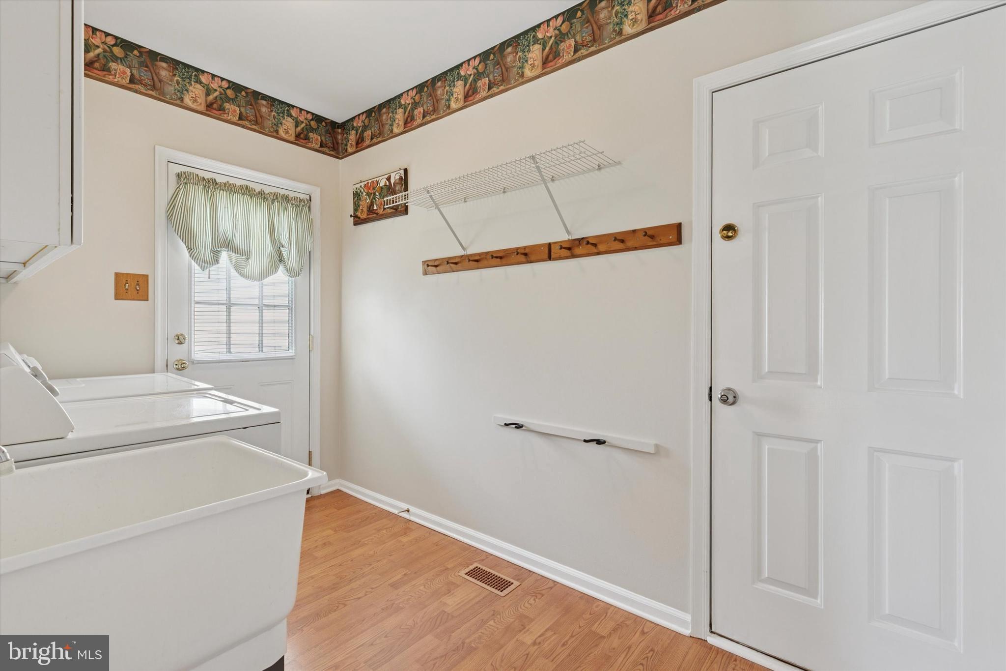 WARRINGTON OAKS - Residential