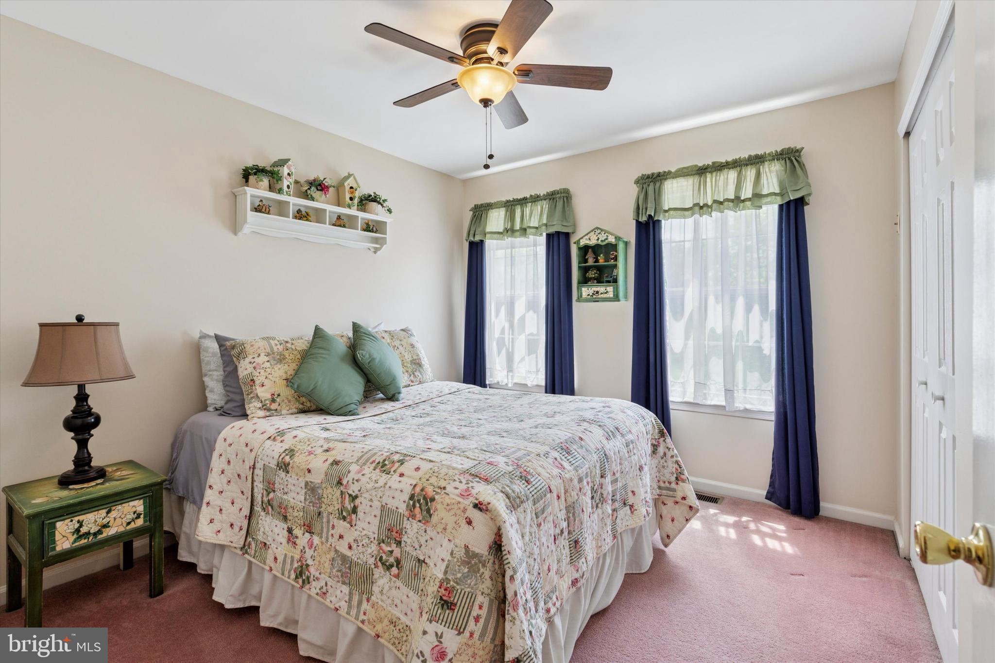 WARRINGTON OAKS - Residential