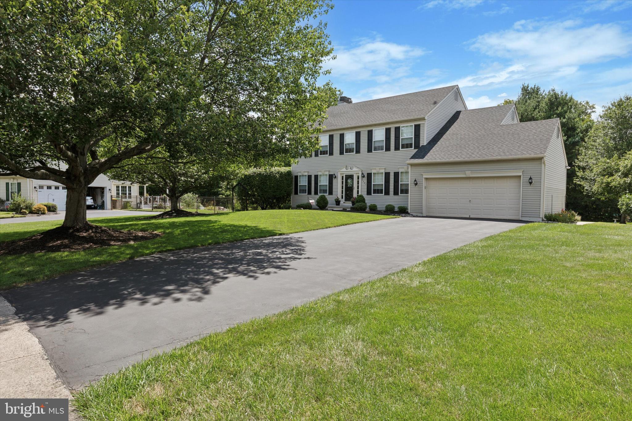 3427 PIN OAK LANE