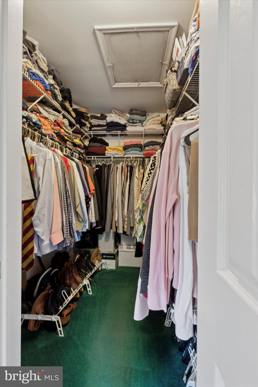 WARRINGTON OAKS - Residential