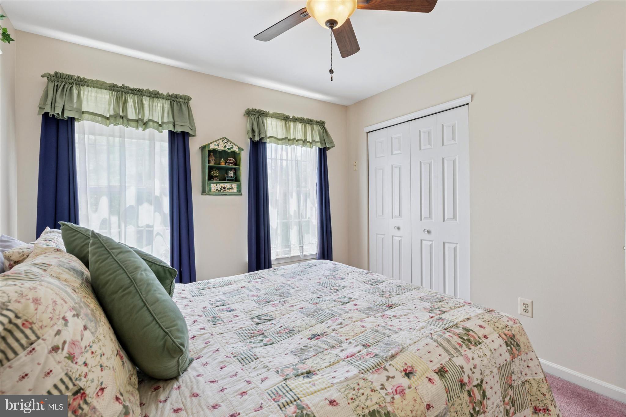 WARRINGTON OAKS - Residential