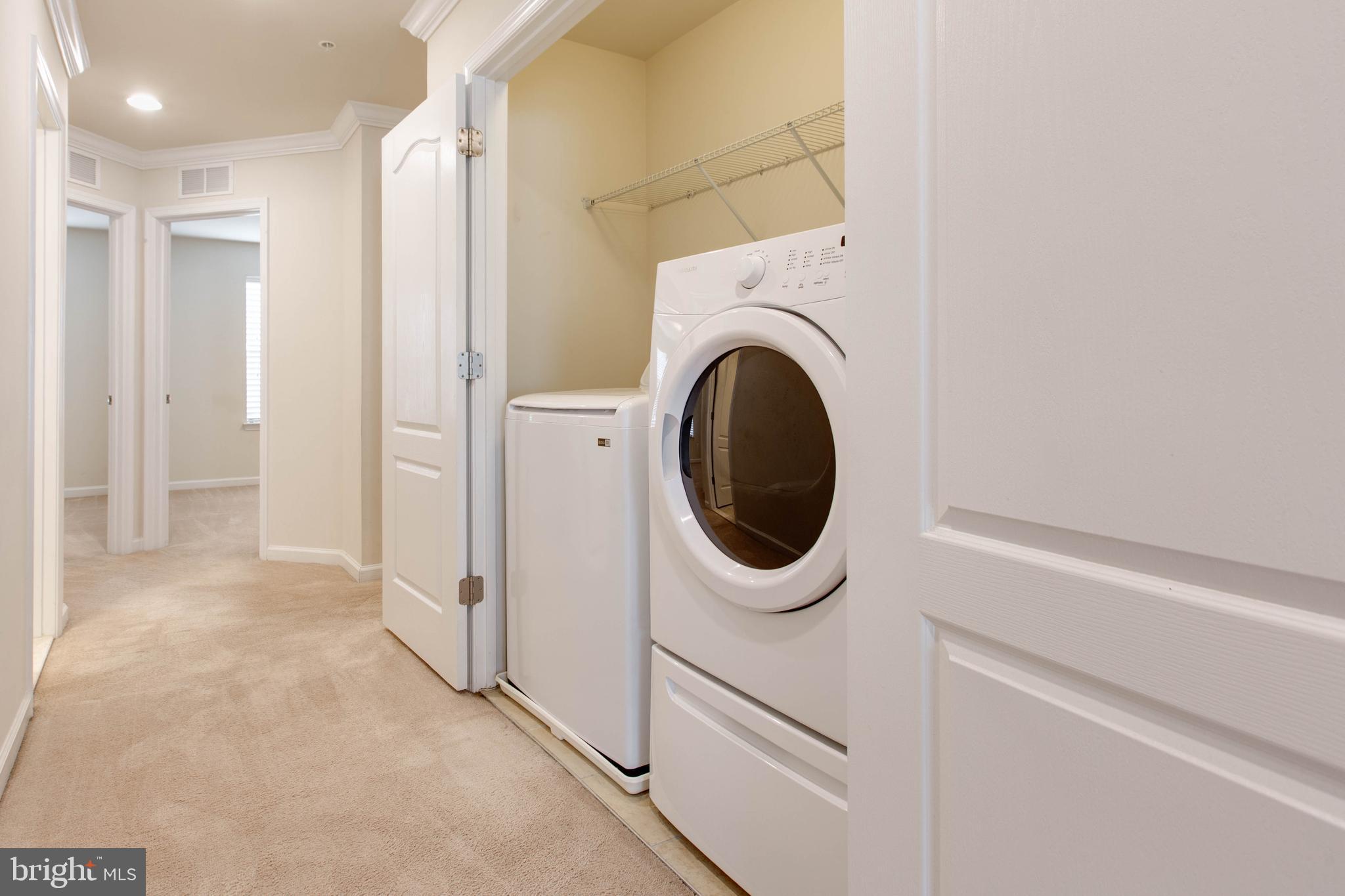 OXFORD SQUARE - Residential Lease