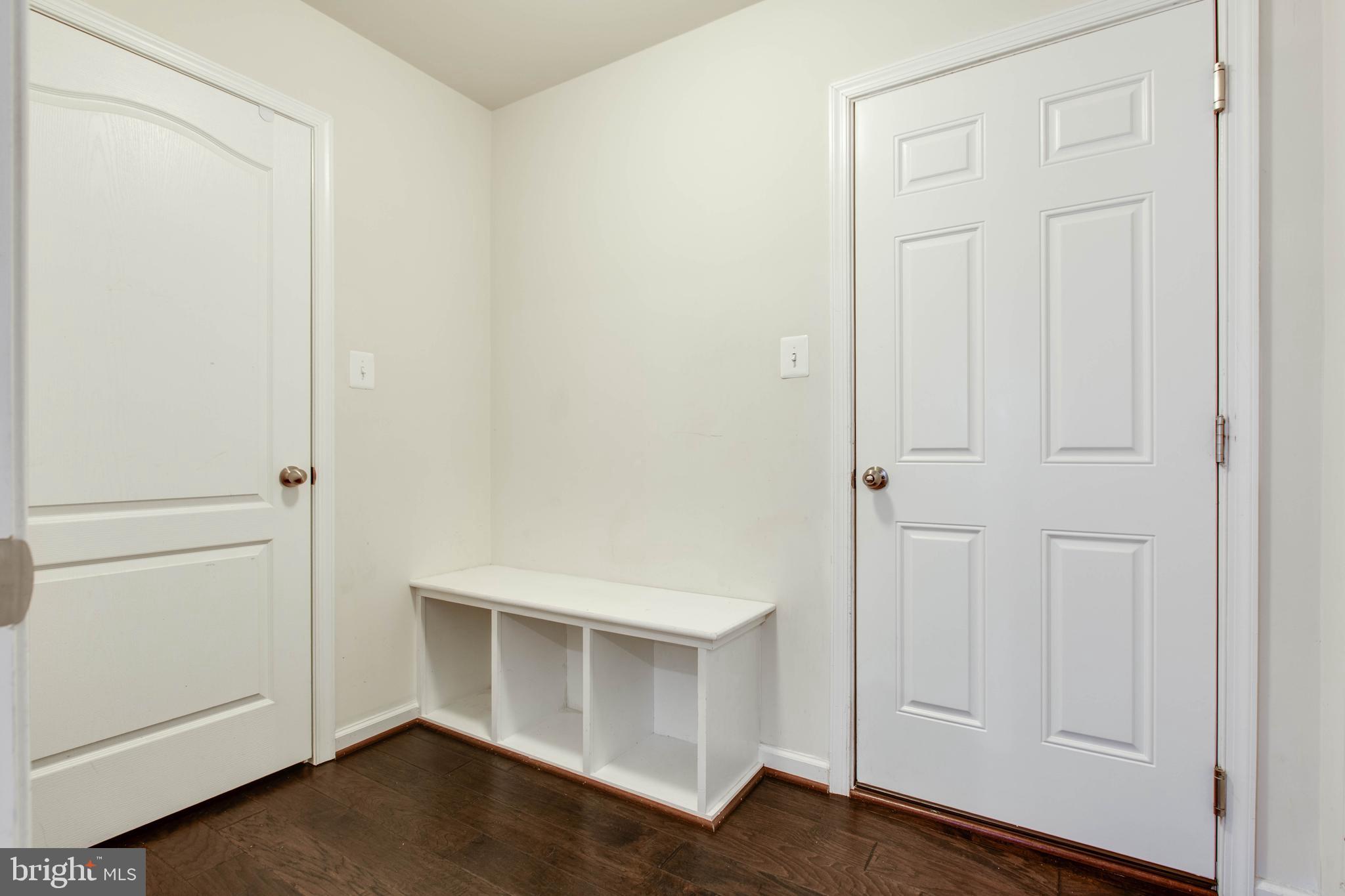 OXFORD SQUARE - Residential Lease