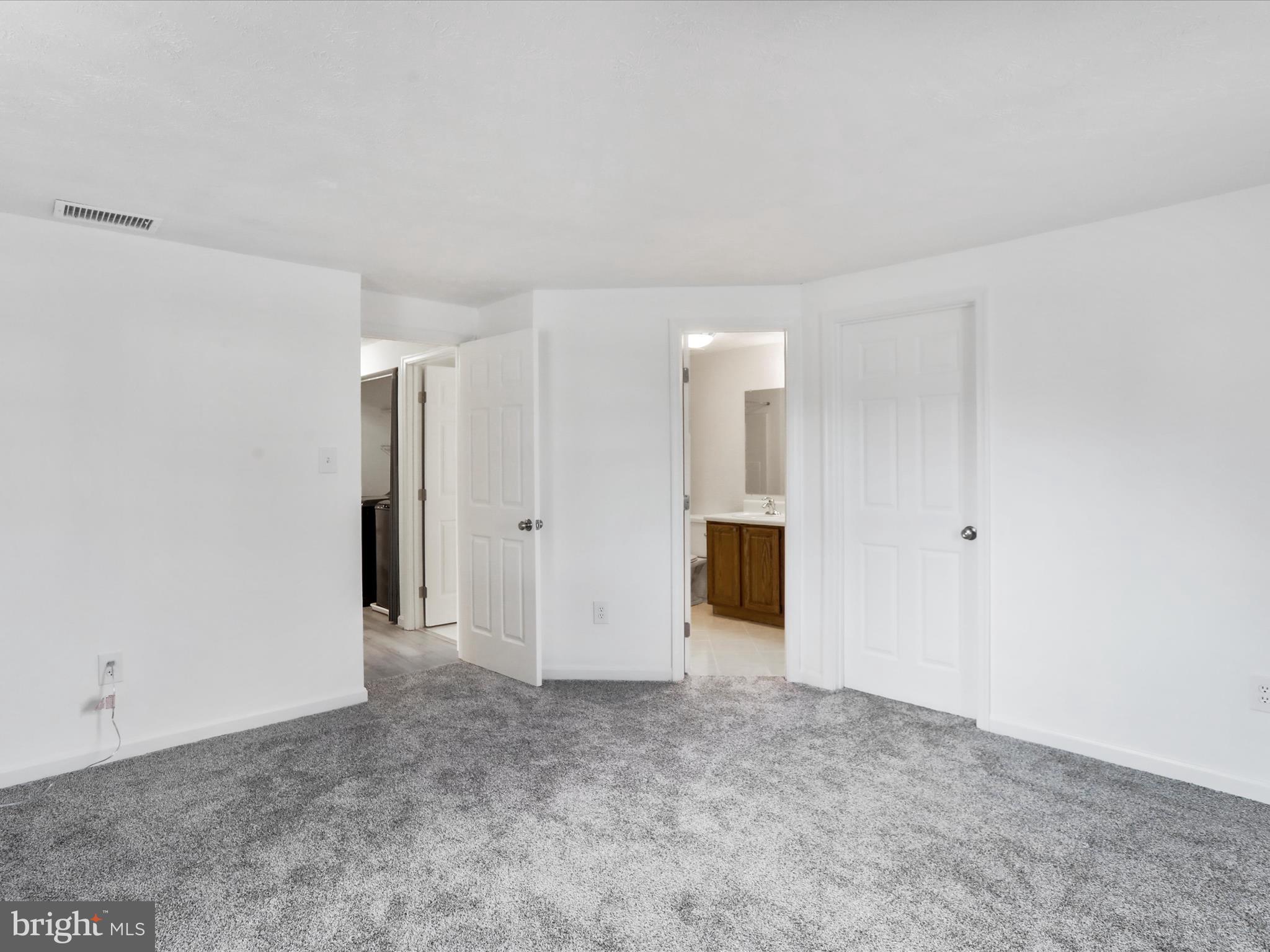 FREDERICKTOWNE VILLAGE - Residential