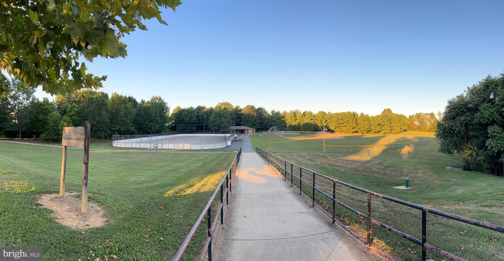 FREDERICKTOWNE VILLAGE - Residential