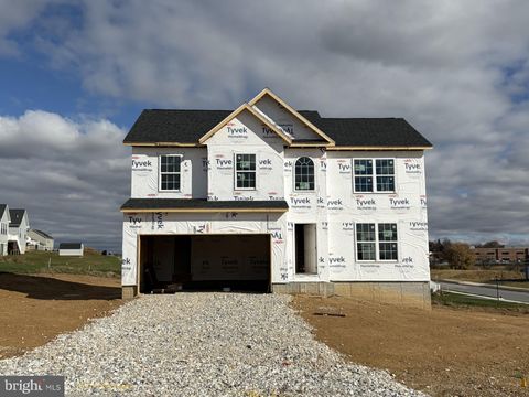 6 LITTLE WAY 64 HANOVER PA 17331