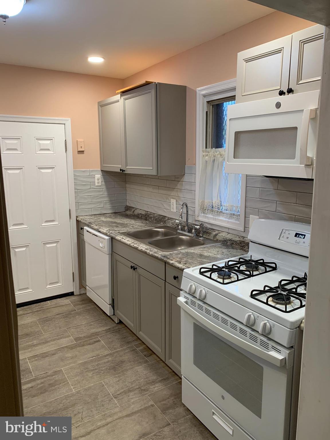 2716 W LANVALE STREET