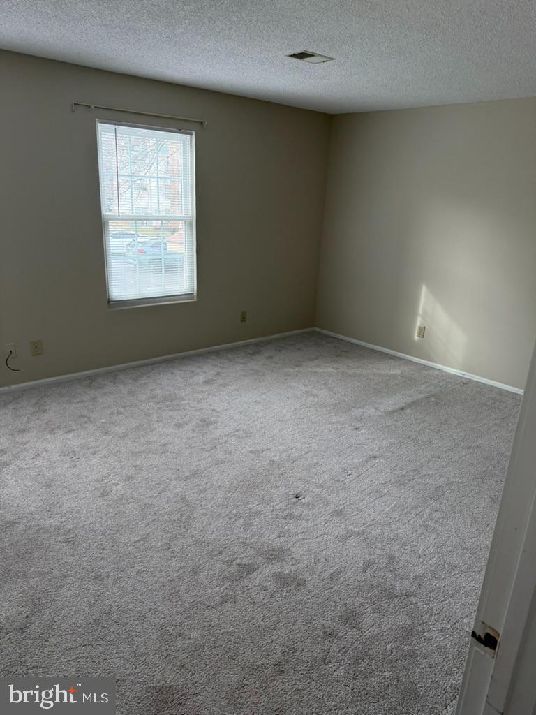 FOX CHASE/EXETER - Residential