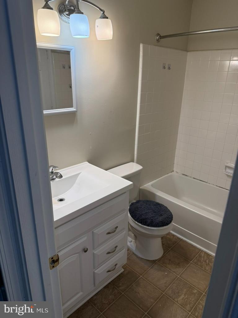 FOX CHASE/EXETER - Residential