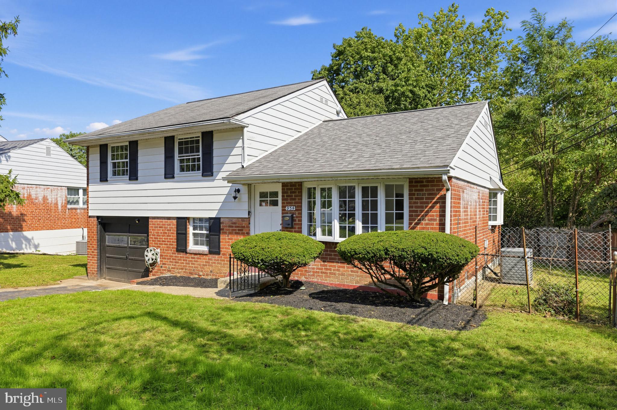 934 LONGFORD ROAD