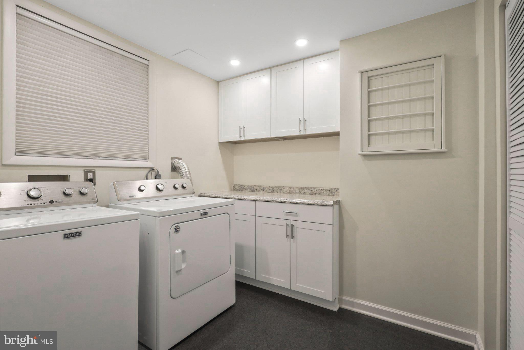 COLLINGWOOD ESTATES - Residential