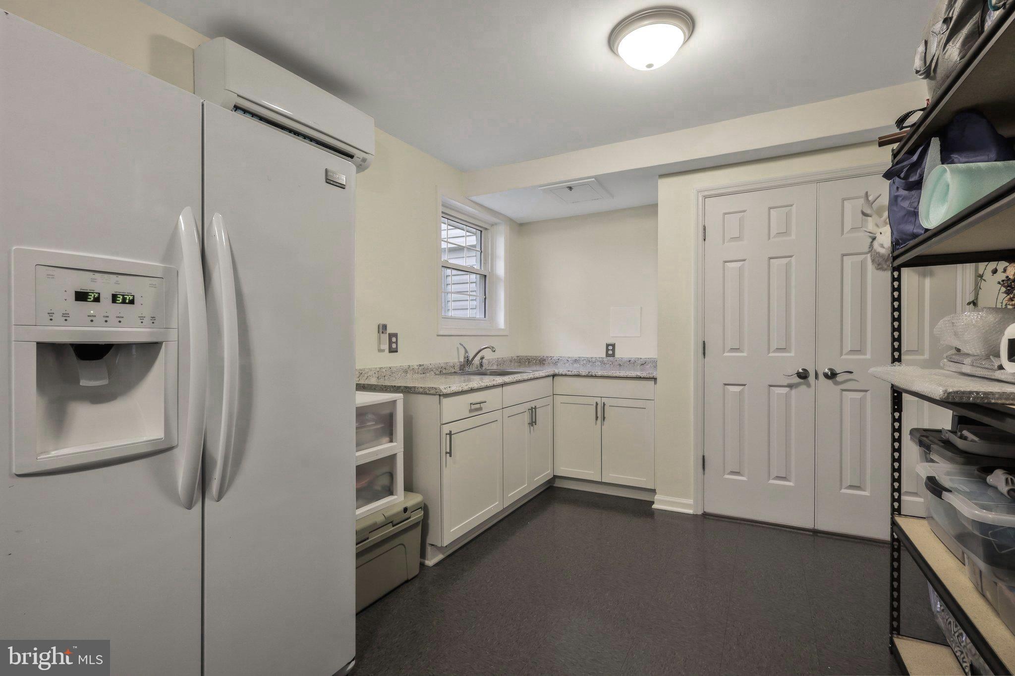 COLLINGWOOD ESTATES - Residential