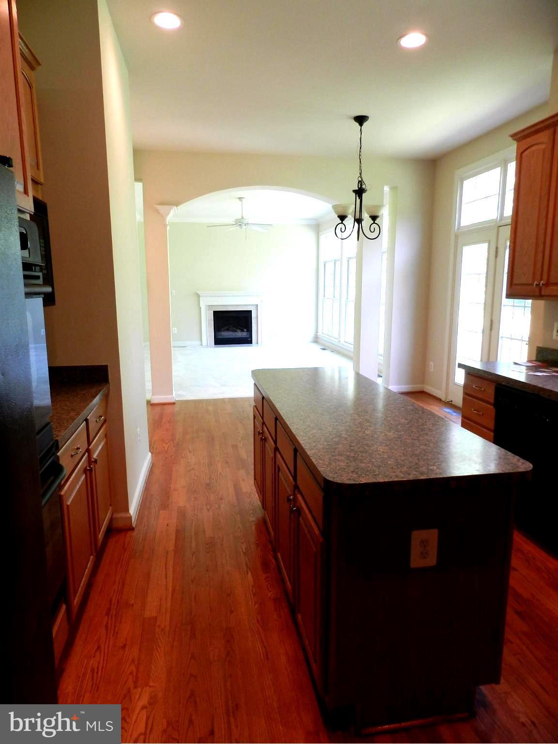 STONEWALL MANOR - Residential