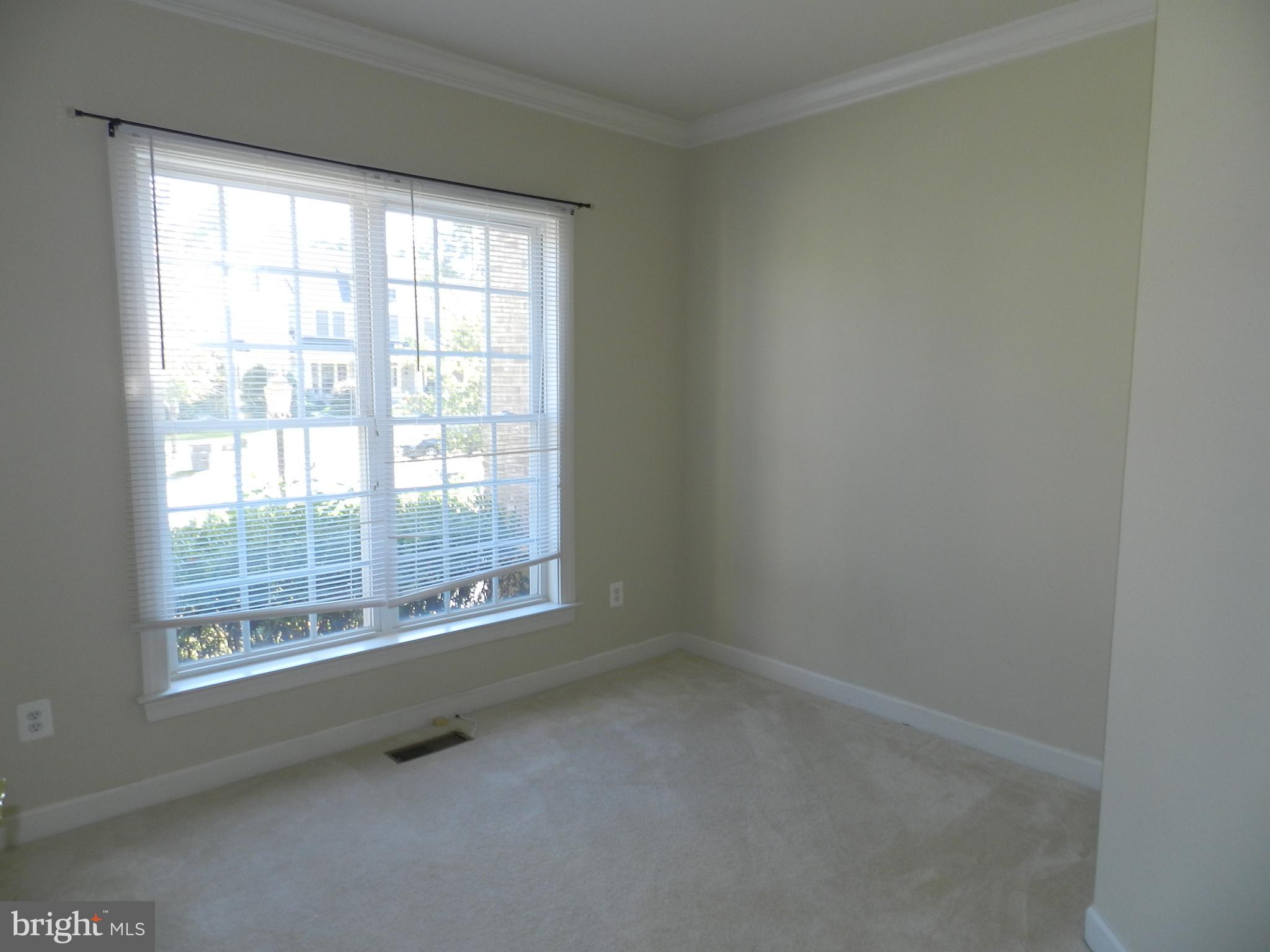 STONEWALL MANOR - Residential