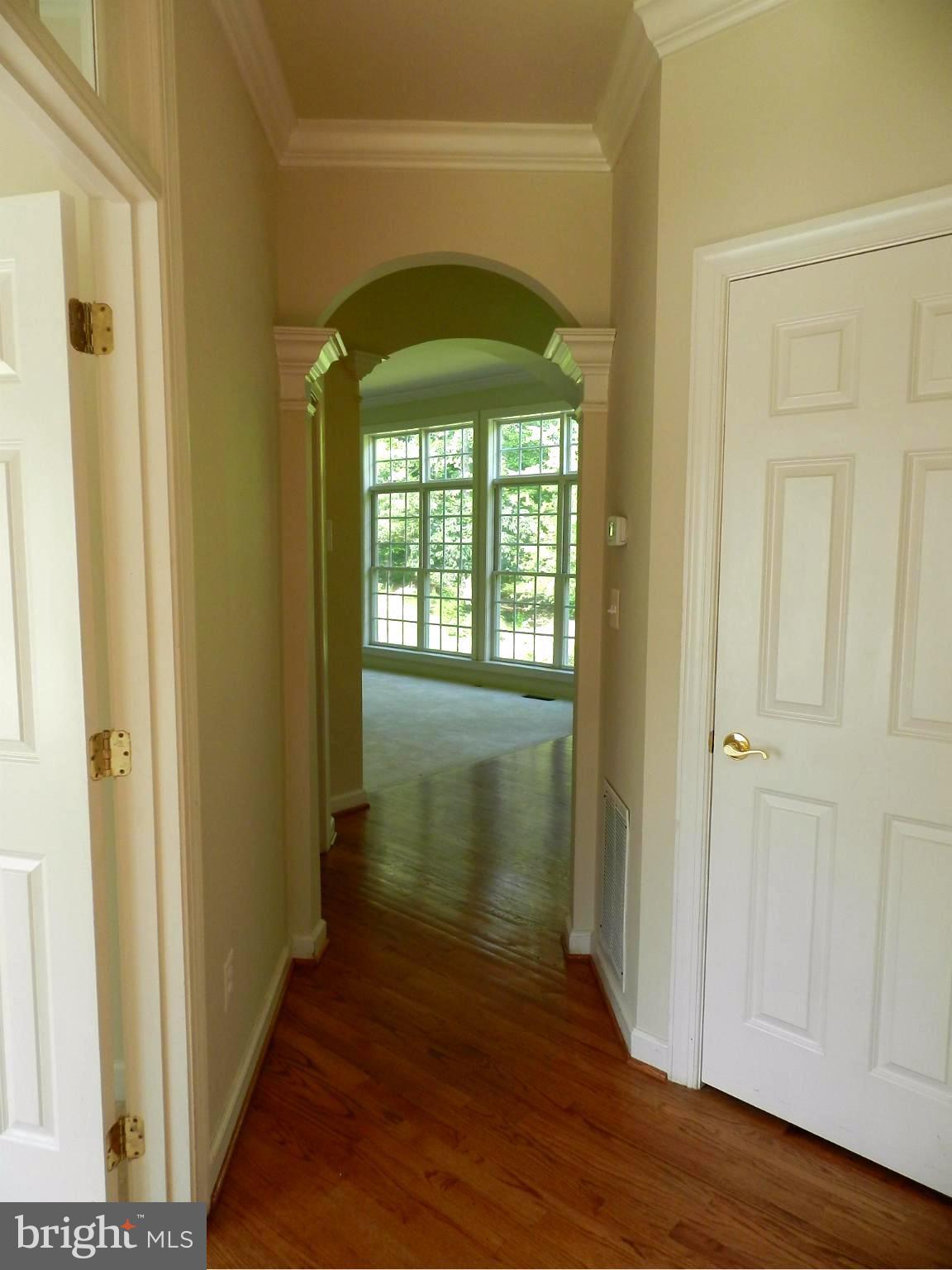 STONEWALL MANOR - Residential