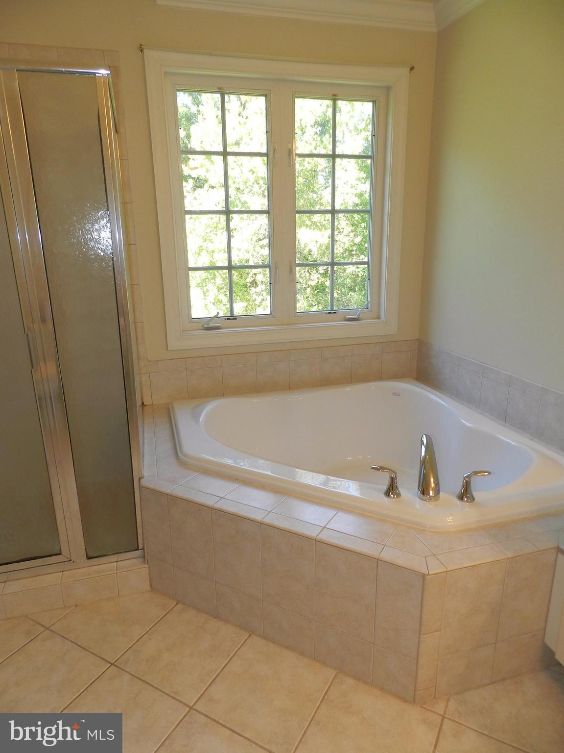 STONEWALL MANOR - Residential