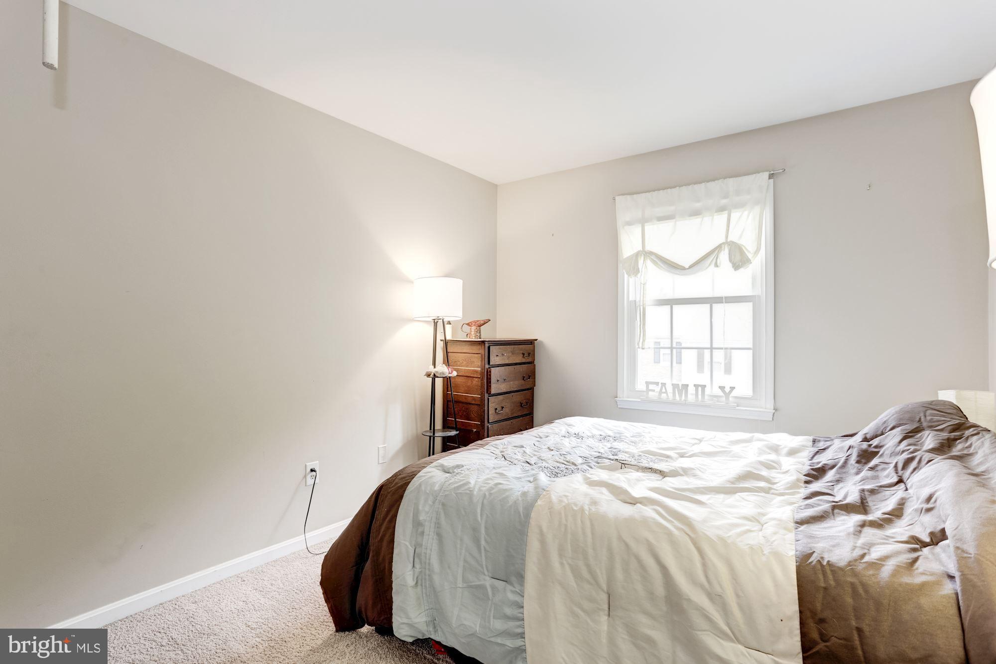 DIAMOND FARMS - Residential