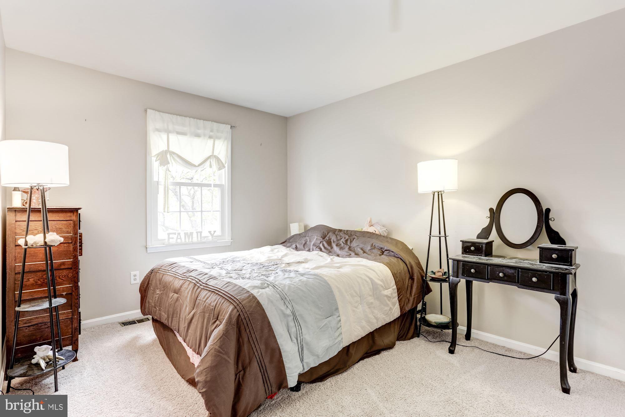 DIAMOND FARMS - Residential