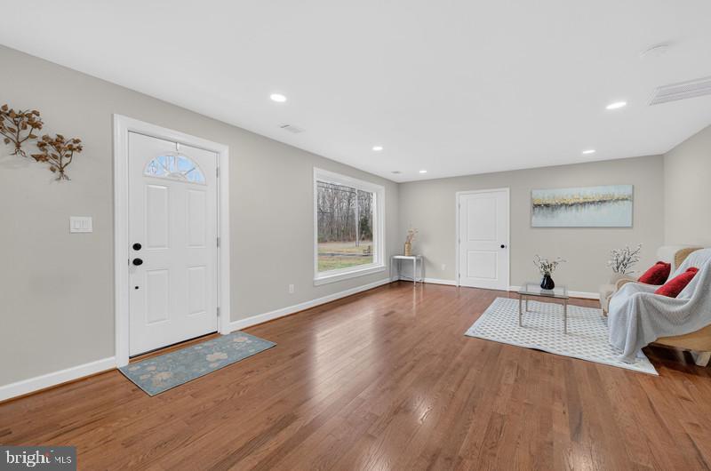 CHURCHTON - Residential