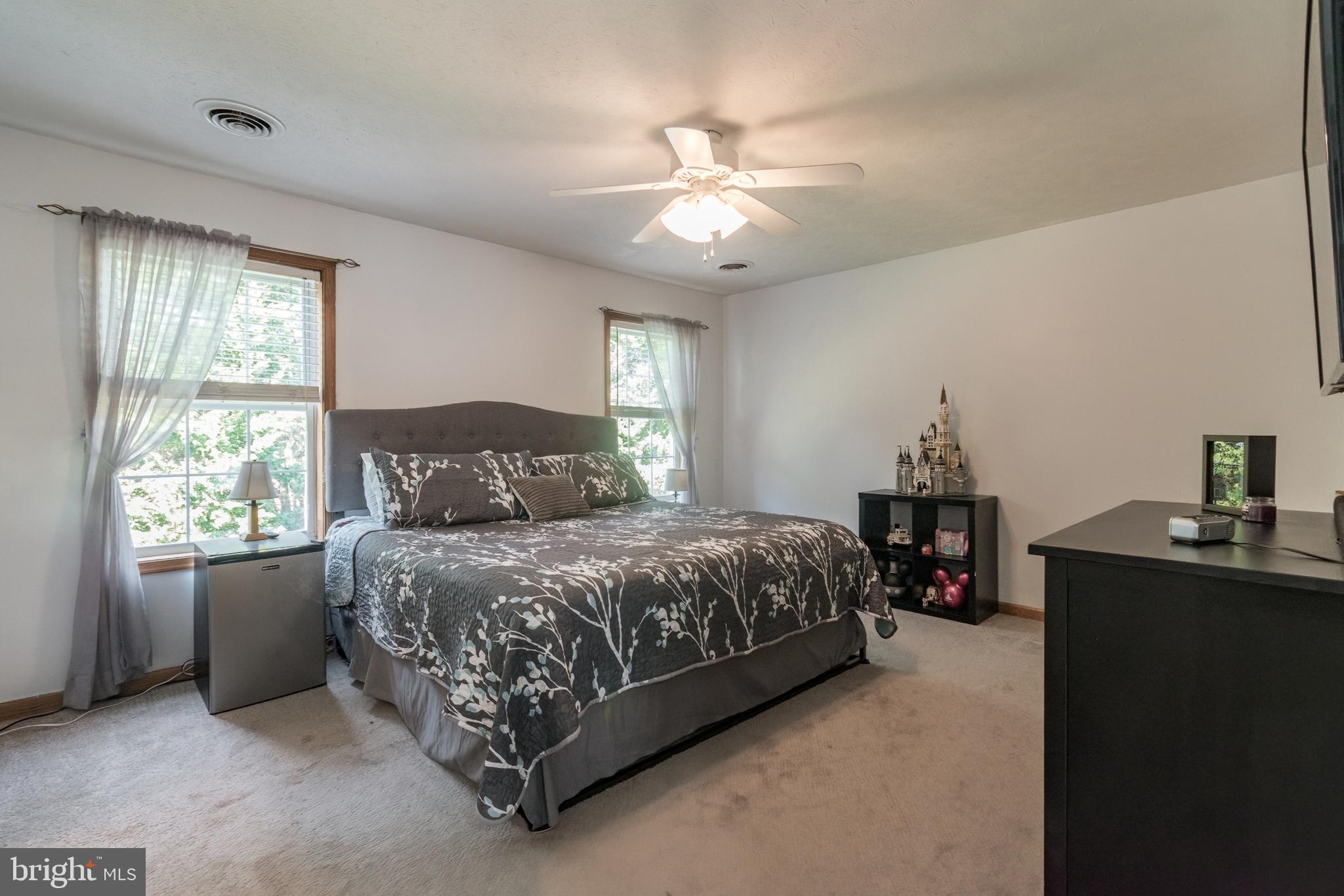 PEBBLE RIDGE - Residential