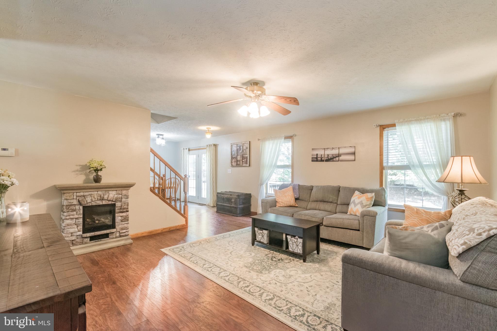 PEBBLE RIDGE - Residential