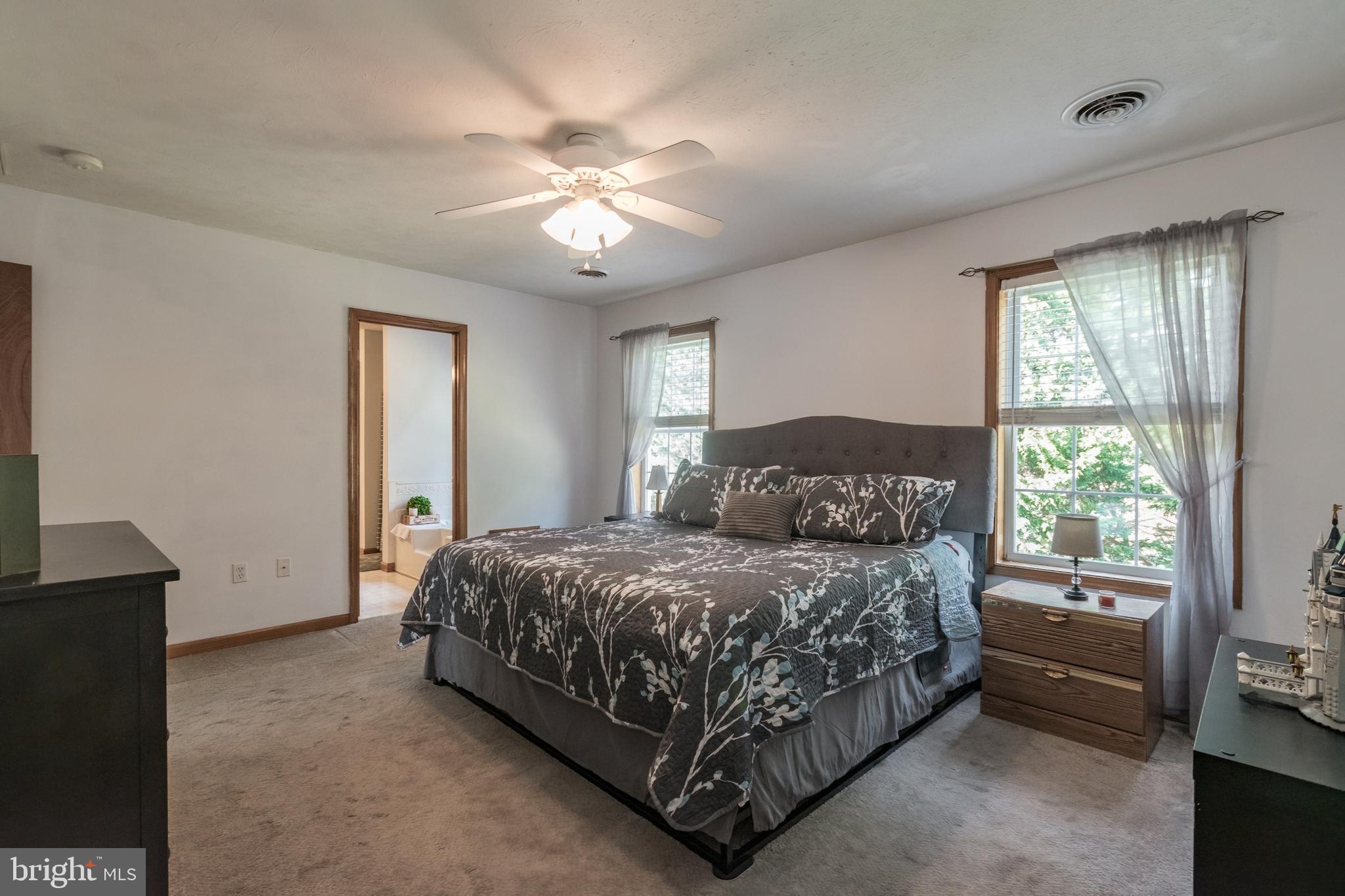 PEBBLE RIDGE - Residential