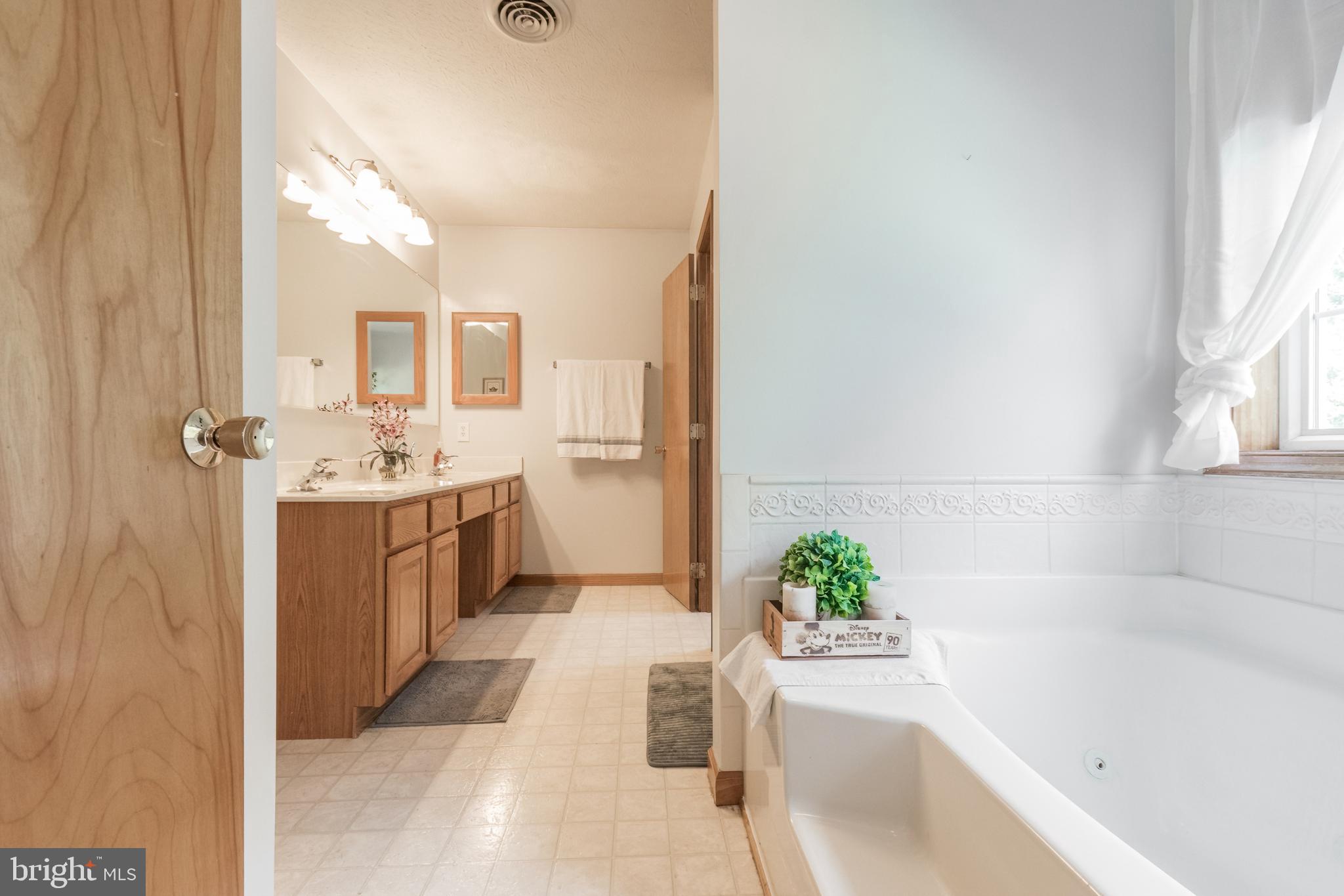 PEBBLE RIDGE - Residential