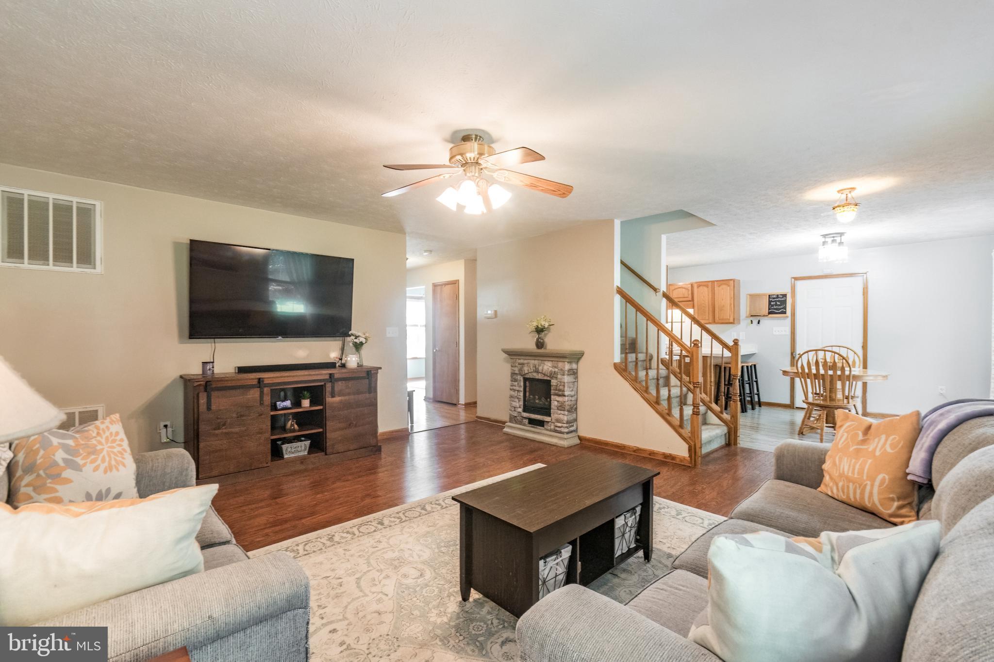 PEBBLE RIDGE - Residential