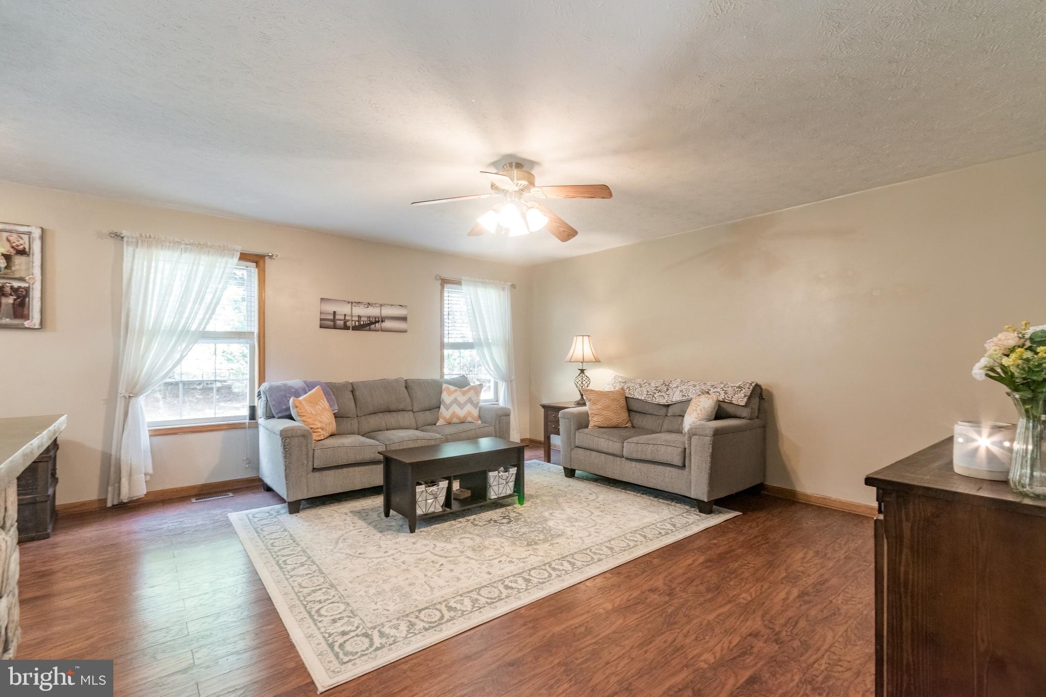 PEBBLE RIDGE - Residential