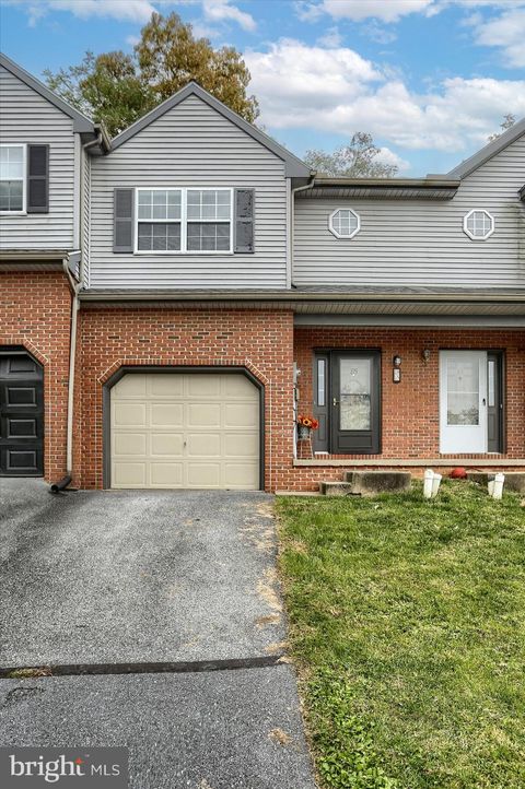 Photo of 85 IRONSTONE DR, ELIZABETHTOWN, PA 17022 (MLS # PALA2042590)
