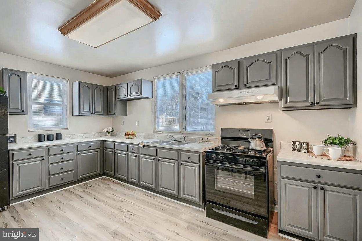 WARD 27 - Residential