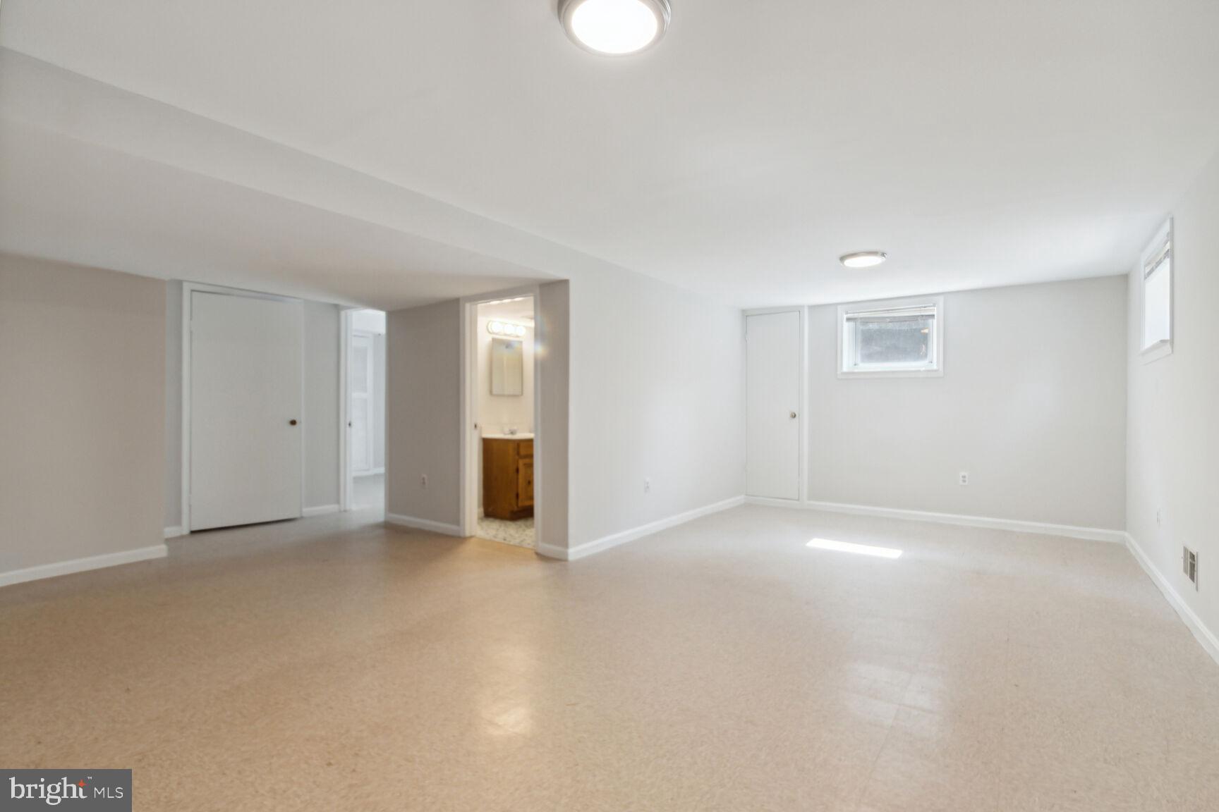 CARROLL KNOLLS - Residential