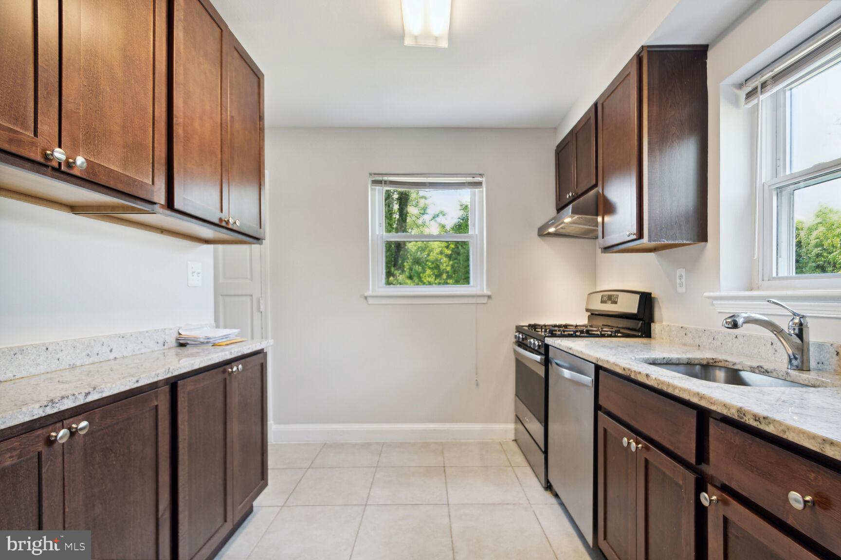 CARROLL KNOLLS - Residential