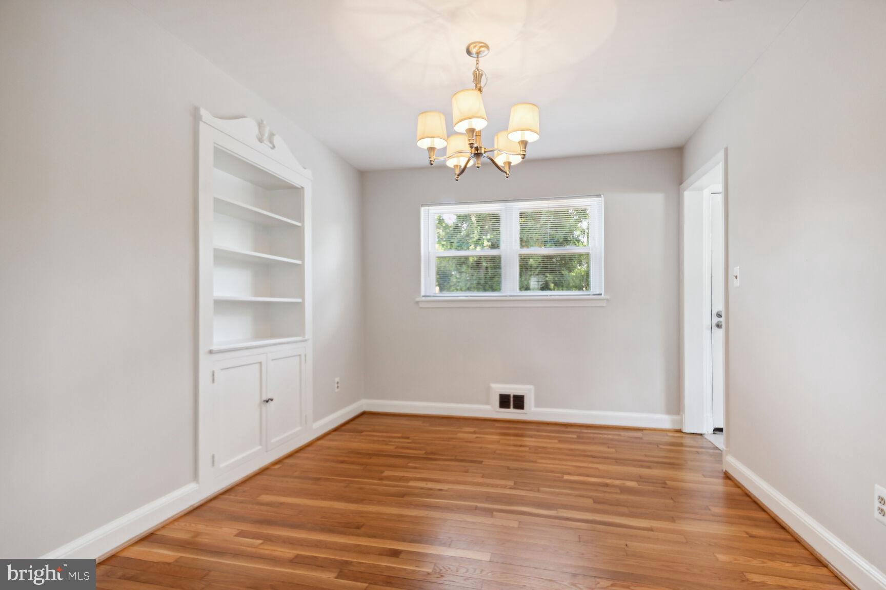 CARROLL KNOLLS - Residential