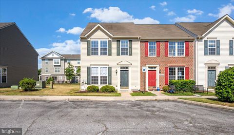 Townhouse For Sale - 1009 Meadow View Drive<br/> SALISBURY, MD 21804
