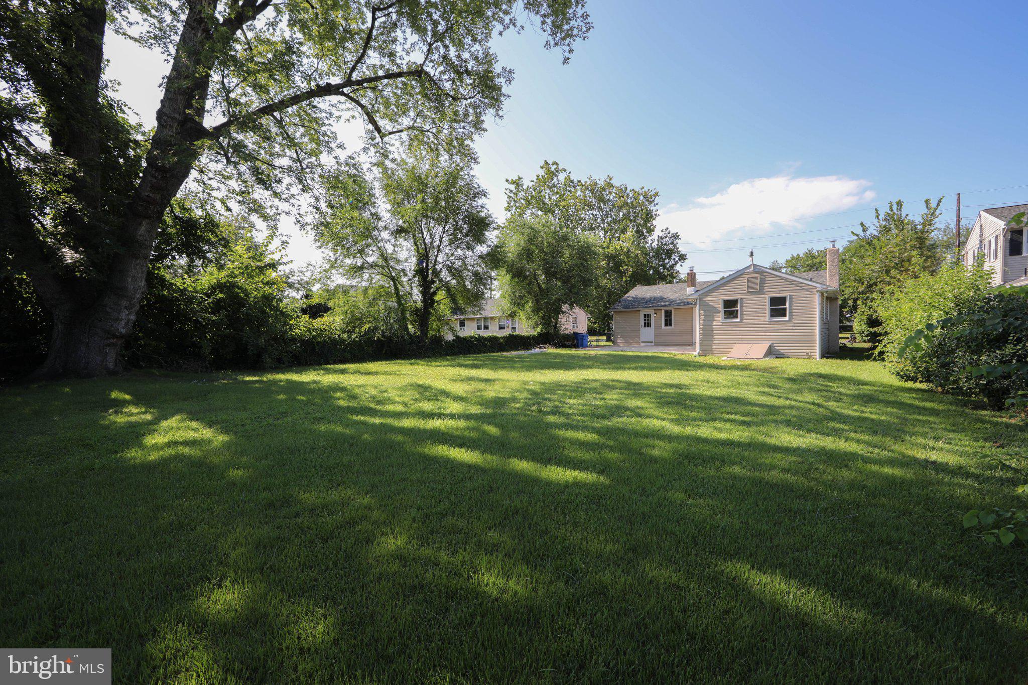 1205 HESSIAN AVENUE