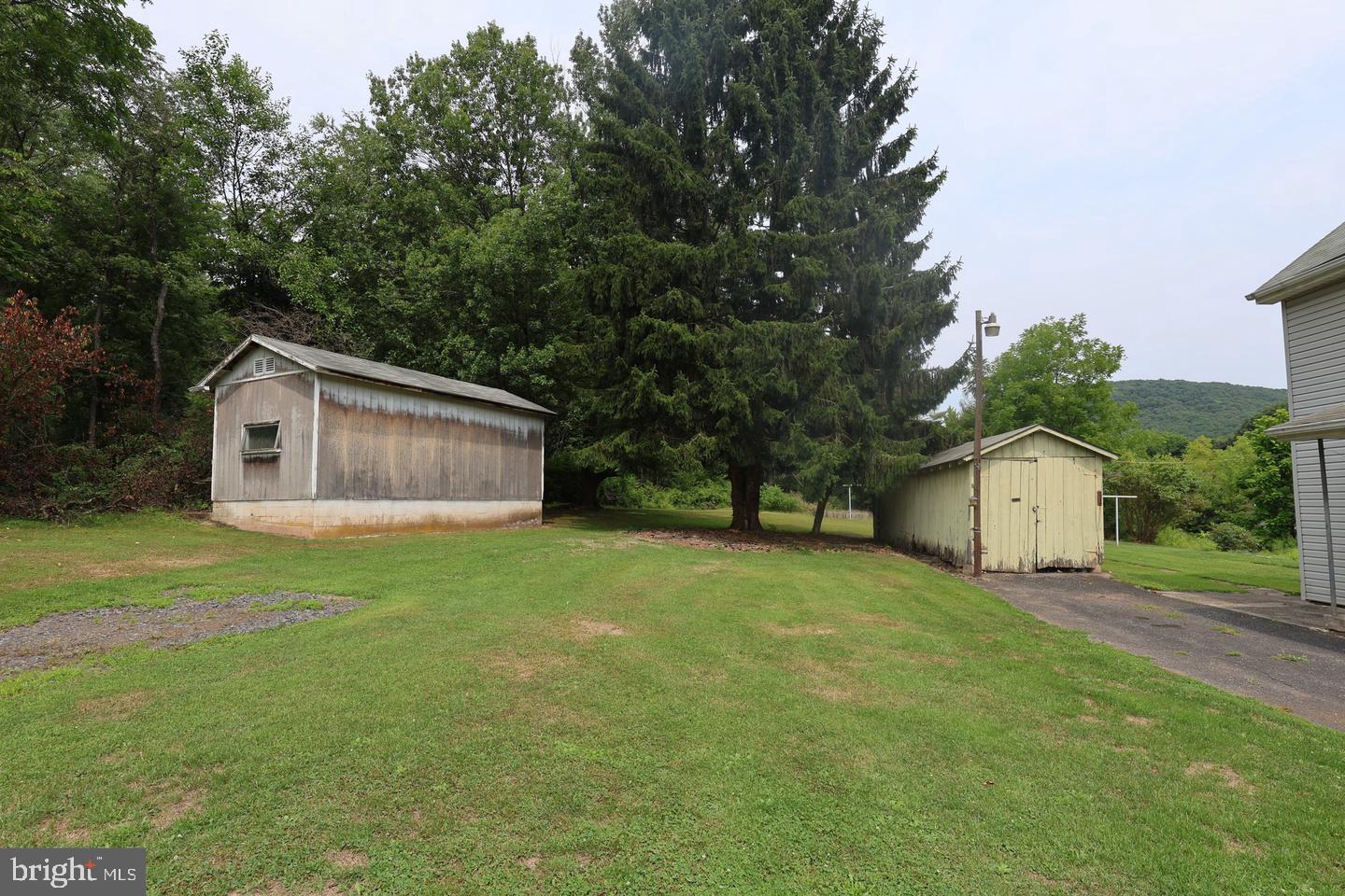 225 SHULTZ ROAD 227