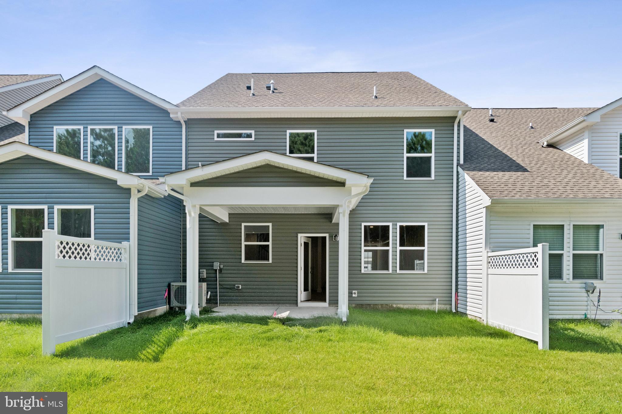 207 LACKAWANNA LANE