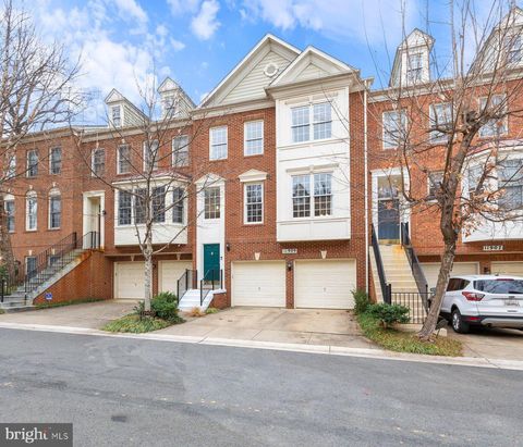 Photo of 11909 Grey Hollow Court #78, ROCKVILLE, MD 20852 (MLS # MDMC2210682)