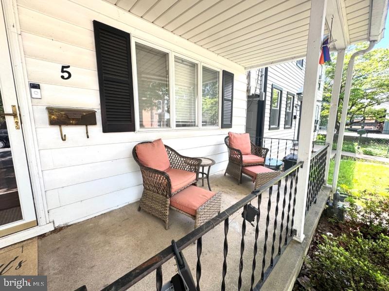 5 ARNETT AVENUE